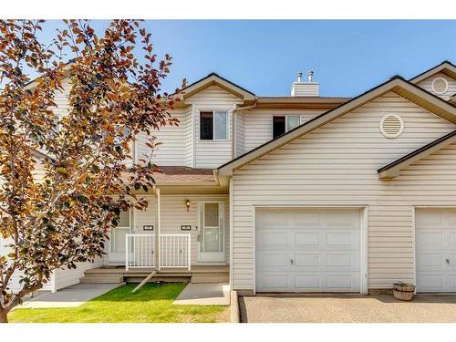 5 Douglas Glen Park Se, Calgary, AB - Outdoor