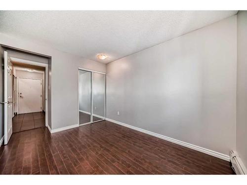 202-431 1 Avenue Ne, Calgary, AB - Indoor Photo Showing Other Room