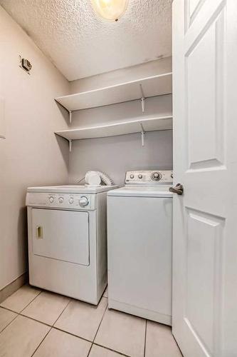 202-431 1 Avenue Ne, Calgary, AB - Indoor Photo Showing Laundry Room