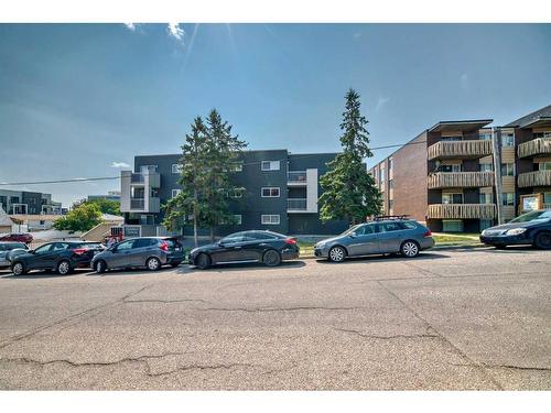 202-431 1 Avenue Ne, Calgary, AB - Outdoor With Balcony