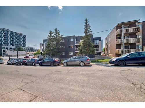 202-431 1 Avenue Ne, Calgary, AB - Outdoor With Balcony