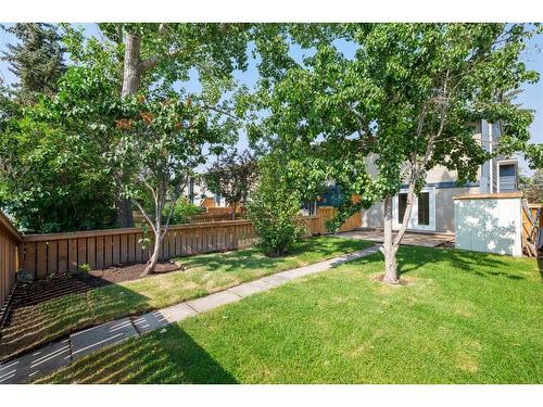 807-6223 31 Avenue Nw, Calgary, AB - Outdoor With Backyard