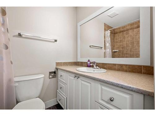 807-6223 31 Avenue Nw, Calgary, AB - Indoor Photo Showing Bathroom