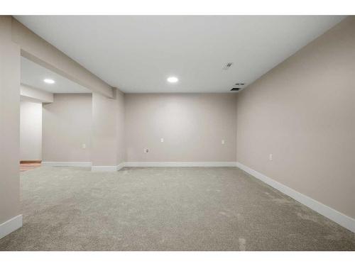 807-6223 31 Avenue Nw, Calgary, AB - Indoor