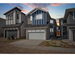 4524 84 Avenue NE Calgary, AB T3J 2J1