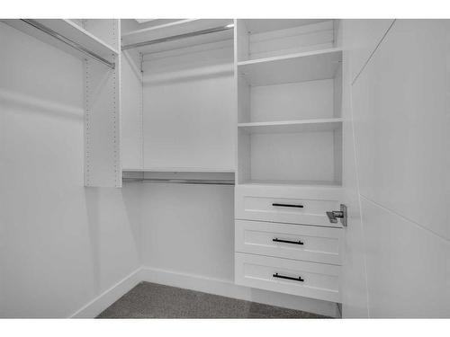 4524 84 Avenue Ne, Calgary, AB - Indoor With Storage