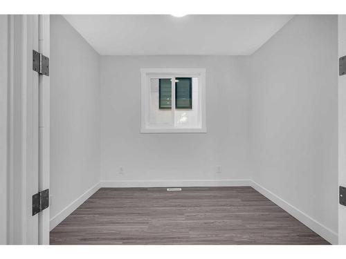 4524 84 Avenue Ne, Calgary, AB - Indoor Photo Showing Other Room