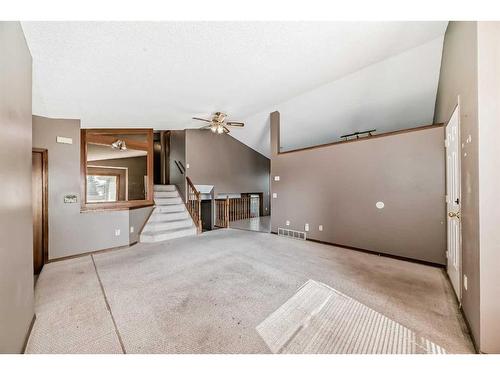 308 Macewan Valley Road Nw, Calgary, AB - Indoor Photo Showing Garage