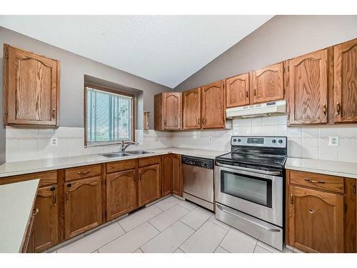 308 Macewan Valley Road Nw, Calgary, AB - Indoor Photo Showing Kitchen With Double Sink