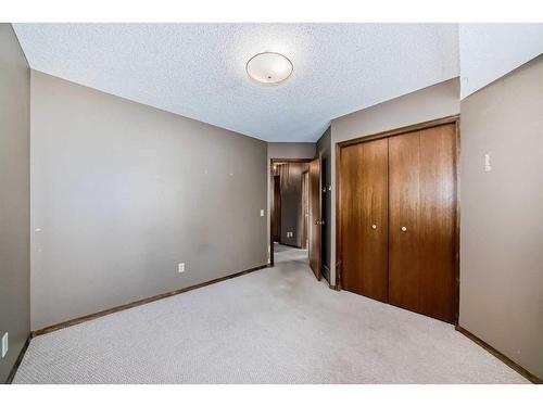 308 Macewan Valley Road Nw, Calgary, AB - Indoor Photo Showing Other Room