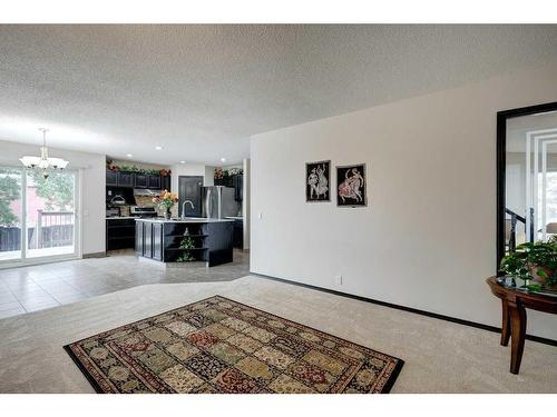 101 Mckinley Road Se, Calgary, AB - Indoor