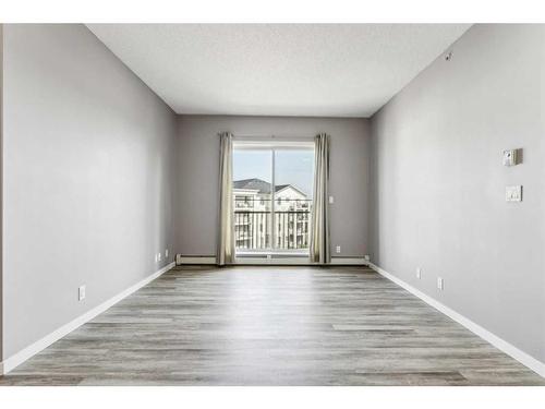 2415-333 Taravista Drive Ne, Calgary, AB - Indoor Photo Showing Other Room