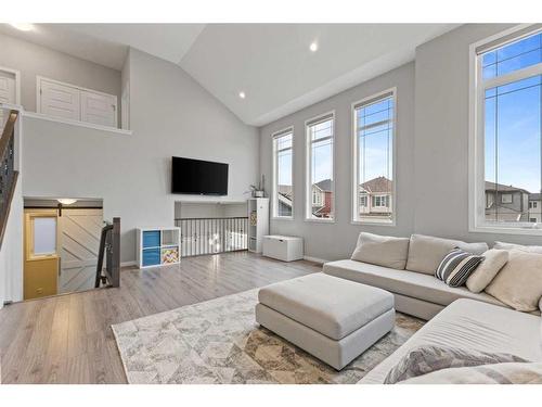 235 Cityside Road Ne, Calgary, AB - Indoor Photo Showing Living Room