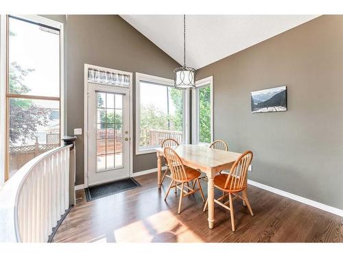 234 Mountain Park Drive Se, Calgary, AB - Indoor Photo Showing Dining Room