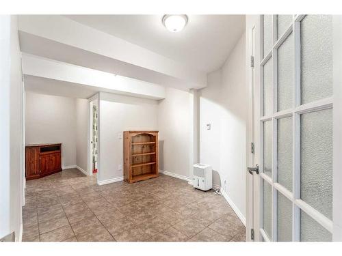 234 Mountain Park Drive Se, Calgary, AB - Indoor Photo Showing Other Room