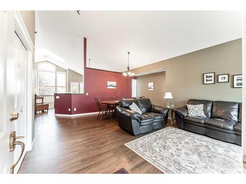 234 Mountain Park Drive Se, Calgary, AB - Indoor Photo Showing Living Room