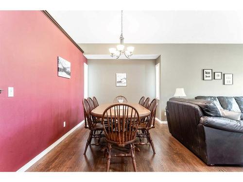 234 Mountain Park Drive Se, Calgary, AB - Indoor Photo Showing Dining Room