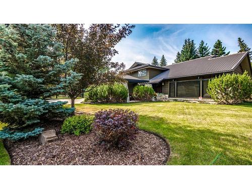 64 Willow Park Green Se, Calgary, AB - Outdoor