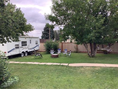 205 1 Street South, Lomond, AB - Outdoor