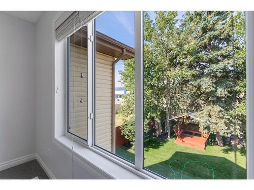 261 Bridleridge View Sw, Calgary, AB -  With Exterior