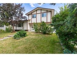 6232 Dalmarnock Crescent NW Calgary, AB T3A 1H2