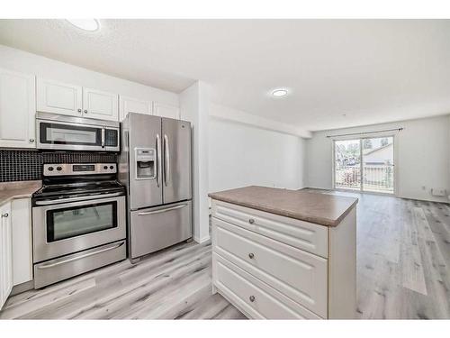 207-3000 Citadel Meadow Point Nw, Calgary, AB - Indoor Photo Showing Kitchen With Stainless Steel Kitchen