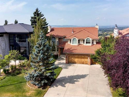 29 Edelweiss Point Nw, Calgary, AB - Outdoor