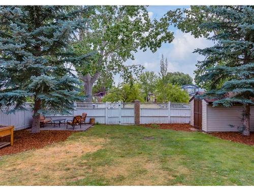 179 Scenic Park Crescent Nw, Calgary, AB - Outdoor