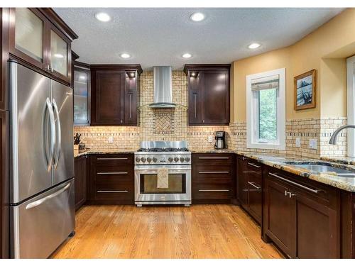 179 Scenic Park Crescent Nw, Calgary, AB - Indoor Photo Showing Kitchen With Stainless Steel Kitchen With Upgraded Kitchen