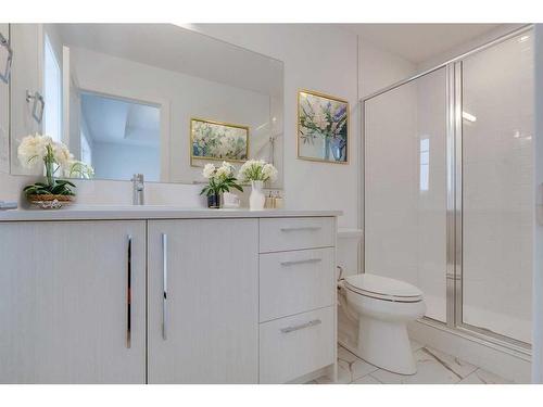 477 Dawson Circle, Chestermere, AB - Indoor Photo Showing Bathroom