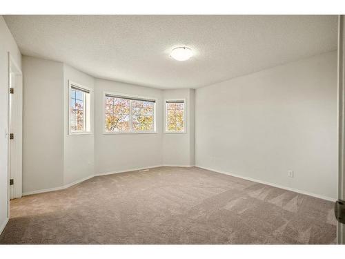 296 Mt Aberdeen Close Se, Calgary, AB - Indoor Photo Showing Other Room