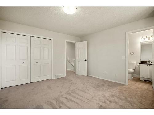 296 Mt Aberdeen Close Se, Calgary, AB - Indoor