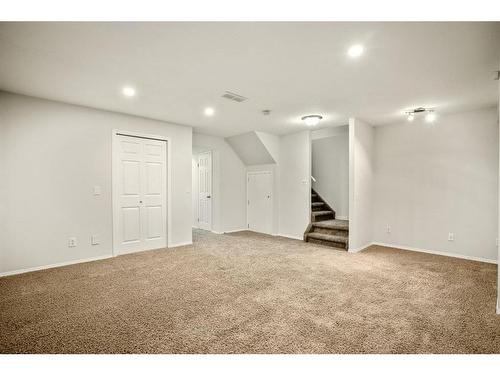 296 Mt Aberdeen Close Se, Calgary, AB - Indoor