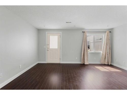 167 Pantego Lane Nw, Calgary, AB - Indoor Photo Showing Other Room