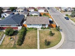 186 Dovercliffe Close SE Calgary, AB T2B 1W3