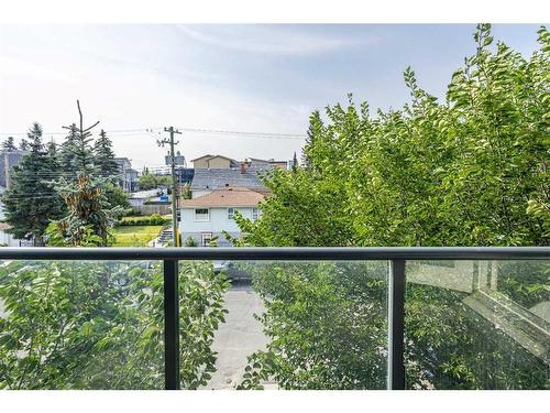 302-805 4 Street Ne, Calgary, AB - Outdoor With Balcony With View