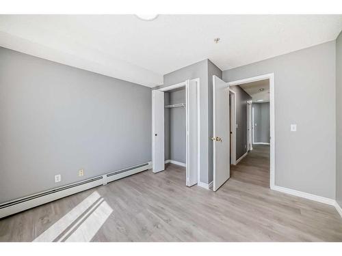 218-3000 Somervale Court Sw, Calgary, AB - Indoor Photo Showing Other Room