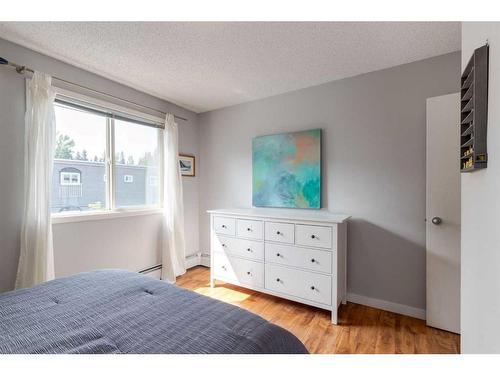 306-835 19 Avenue Sw, Calgary, AB - Indoor Photo Showing Bedroom