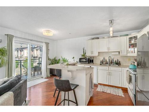 1102-1514 11 Street Sw, Calgary, AB - Indoor Photo Showing Kitchen