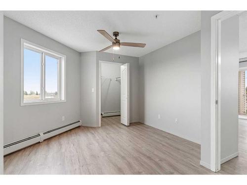 301-1717 60 Street Se, Calgary, AB - Indoor Photo Showing Other Room