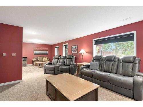 323 Sierra Nevada Place Sw, Calgary, AB - Indoor Photo Showing Living Room