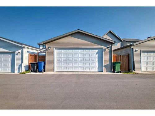 9 Copperpond Avenue Se, Calgary, AB - Outdoor