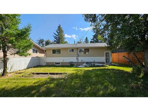 264 99 Avenue Se, Calgary, AB - Outdoor