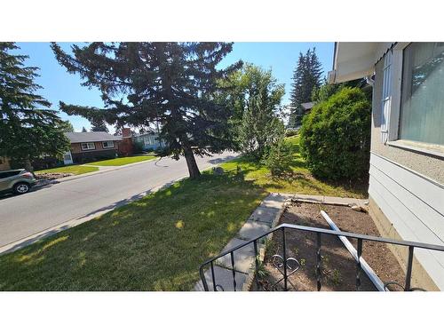 264 99 Avenue Se, Calgary, AB - Outdoor