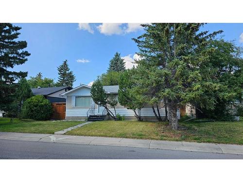 264 99 Avenue Se, Calgary, AB - Outdoor