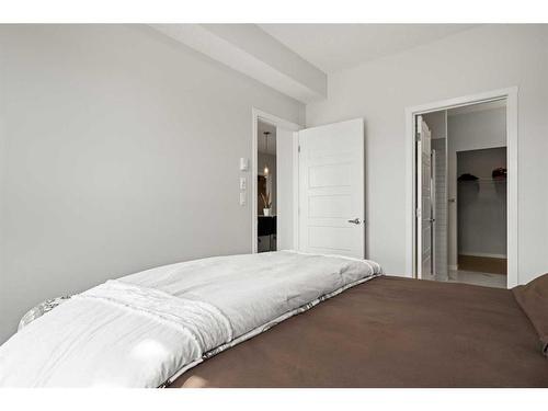 208-40 Carrington Plaza Nw, Calgary, AB - Indoor Photo Showing Bedroom