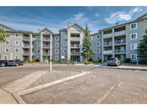 4210-604 8 Street Sw, Airdrie, AB - Outdoor With Balcony With Facade