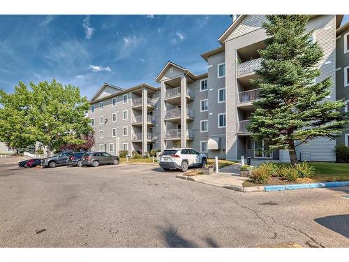 4210-604 8 Street Sw, Airdrie, AB - Outdoor With Balcony With Facade