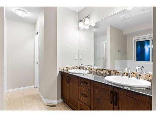 96 Sage Bank Crescent Nw, Calgary, AB - Indoor Photo Showing Bathroom