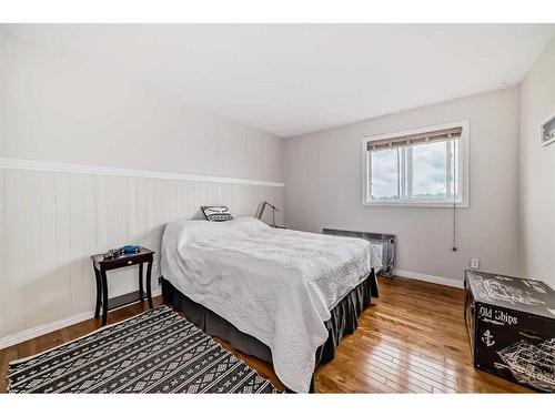 4716 42 Street, Mayerthorpe, AB - Indoor Photo Showing Bedroom